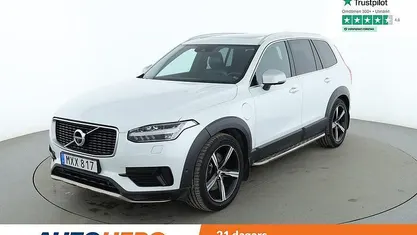 Vit Begagnad 2016 Volvo XC90 R-Design SUV | 424 000 kr (Marknadspris)