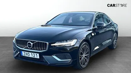 Svart Begagnad 2021 Volvo S60 Inscription Sedan | 289 900 kr (Bra pris)