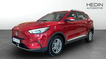 Röd Begagnad 2022 MG ZS Luxury SUV | 237 900 kr (Marknadspris)