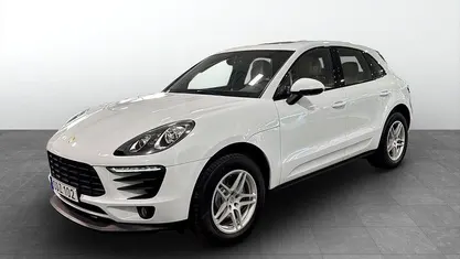 Vit Begagnad 2016 Porsche Macan SUV | 330 900 kr (Marknadspris)
