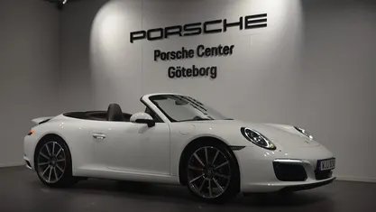 Vit (white) Begagnad 2018 Porsche 911 Carrera S Cabriolet Cab | 1 199 000 kr
