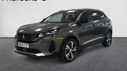 Grå Begagnad 2024 Peugeot 3008 GT SUV | 259 800 kr (Marknadspris)