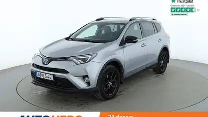 Silver Begagnad 2018 Toyota RAV4 Hybrid Edition SUV | 211 000 kr (Marknadspris)