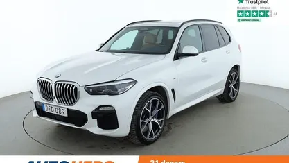 Vit Begagnad 2018 BMW X5 M Sport SUV | 500 000 kr (Marknadspris)