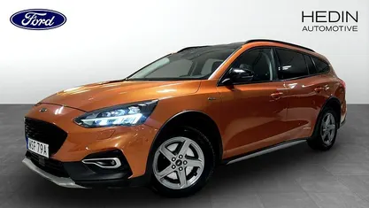 Orange Begagnad 2019 Ford Focus Active Kombi | 154 900 kr (Marknadspris)