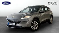 Grå (grey) Begagnad 2023 Ford Kuga Titanium SUV | 254 900 kr (Marknadspris)