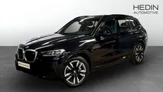 Svart (black) Begagnad 2022 BMW iX3 M Sport SUV | 474 700 kr (Bra pris)