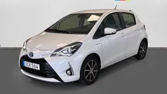 Vit pärlemor lack Begagnad 2018 Toyota Yaris Hybrid Edition Halvkombi | 169 900 kr (Bra pris)