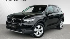 Svart Begagnad 2022 Volvo XC40 Momentum SUV | 284 900 kr (Superpris)