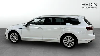 Begagnad VW Passat GTE 2020 Vit Kombi