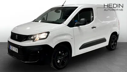 Vit Begagnad 2020 Peugeot Partner Minibuss | 129 900 kr (Marknadspris)