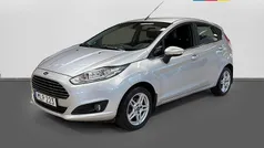Grå Begagnad 2014 Ford Fiesta Titanium Halvkombi | 79 900 kr (Marknadspris)
