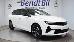 Vit Ny 2025 Opel Astra Kombi | 348 500 kr (Marknadspris)