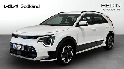 Vit (white) Begagnad 2022 Kia e-Niro SUV | 309 900 kr (Marknadspris)