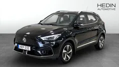 Svart (black) Begagnad 2022 MG ZS Luxury Sedan | 244 900 kr (Bra pris)