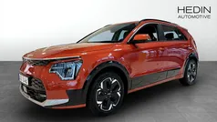 Orange Begagnad 2022 Kia e-Niro SUV | 309 900 kr (Marknadspris)