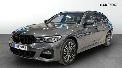 Begagnad 2022 BMW 330e M Sport Kombi | 329 900 kr (Marknadspris)