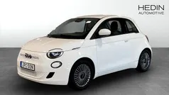 Vit (white) Begagnad 2022 Fiat 500e Icon Halvkombi | 199 900 kr (Marknadspris)