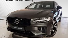 Grå Begagnad 2022 Volvo V60 Kombi | 449 000 kr (Marknadspris)