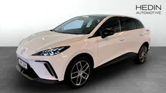 Vit Begagnad 2023 MG MG4 EV Trophy Halvkombi | 369 900 kr (Superpris)