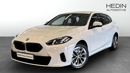 Begagnad BMW 120 Shadowline 170 HK (125 kW) 2025 Halvkombi