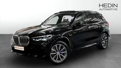 Svart (black) Begagnad 2022 BMW X5 M Sport SUV | 658 700 kr (Bra pris)