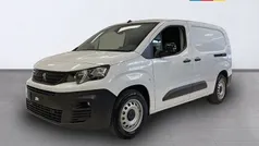 Vit Begagnad 2024 Peugeot E-Partner Minibuss | 399 000 kr (Bra pris)