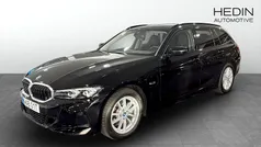 Begagnad 2022 BMW 330e Kombi | 359 900 kr (Marknadspris)
