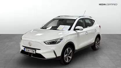 Begagnad MG ZS Comfort 114 kW (156 HK) 2022 Vit Halvkombi
