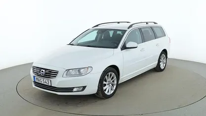 Vit Begagnad 2015 Volvo V70 Momentum Kombi | 116 000 kr (Marknadspris)