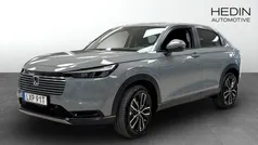 Grå (grey) Ny 2025 Honda HR-V Elegance SUV | 346 900 kr (Marknadspris)