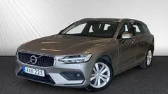 Begagnad 2020 Volvo V60 Momentum Kombi | 214 400 kr (Superpris)