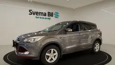 Gråmetallic Begagnad 2014 Ford Kuga Titanium SUV | 129 900 kr (Marknadspris)