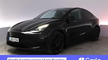 Svart Begagnad 2022 Tesla Model Y Standard Range SUV | 364 990 kr (Marknadspris)