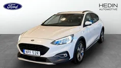 Vit (white) Begagnad 2022 Ford Focus Active Halvkombi | 209 900 kr (Marknadspris)