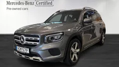Mörkgrå (grey) Begagnad 2022 Mercedes GLB200 SUV | 369 900 kr (Marknadspris)