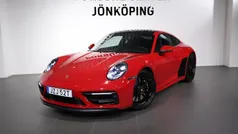 Röd (red) Begagnad 2022 Porsche 911 Carrera 4 GTS Sportkupé | 1 785 000 kr (Marknadspris)