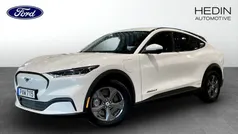Vit (white) Begagnad 2022 Ford Mustang Mach-E SUV | 379 900 kr (Superpris)