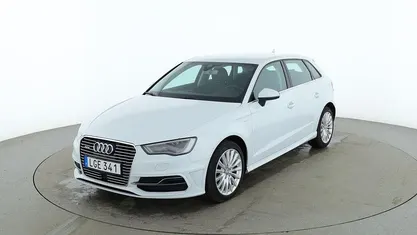 Vit Begagnad 2016 Audi A3 Sportback e-tron Attraction Halvkombi | 133 000 kr (Marknadspris)