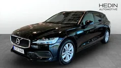 Svart (black) Begagnad 2019 Volvo V60 Momentum Kombi | 220 000 kr (Marknadspris)