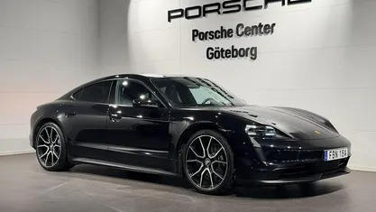Begagnad 2023 Porsche Taycan Halvkombi | 649 000 kr (Superpris)