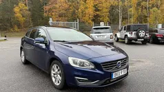 Blå Begagnad 2015 Volvo V60 Ocean Race Kombi | 129 900 kr (Marknadspris)