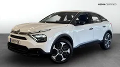 Vit (white) Begagnad 2022 Citroën C4 Feel Halvkombi | 169 900 kr (Marknadspris)