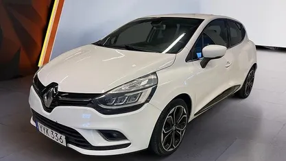 Begagnad Renault Clio IV Intens 90 HK (66 kW) 2017 Vit Halvkombi