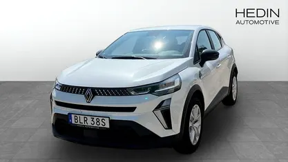 Vit Begagnad 2024 Renault Captur Evolution SUV | 199 900 kr (Marknadspris)