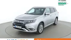 Silver Begagnad 2018 Mitsubishi Outlander P-HEV SUV | 207 000 kr (Marknadspris)