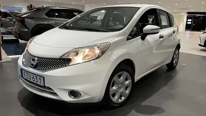 Vit Begagnad 2014 Nissan Note Minibuss | 69 900 kr (Dyr)