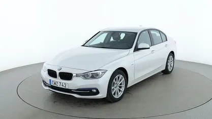 Vit Begagnad 2016 BMW 318 Sport Line Sedan | 148 000 kr (Bra pris)