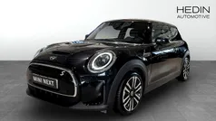 Svart (black) Begagnad 2022 Mini Cooper SE Halvkombi | 194 700 kr (Bra pris)