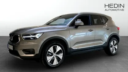 Begagnad Volvo XC40 Momentum 163 HK (119 kW) 2020 SUV